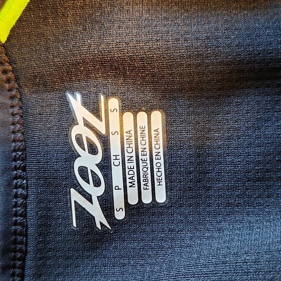 Zoot sleeveless top ☆ Small ☆ Black & Neon green. Mesh, pockets Cycling top New - Picture 9 of 16